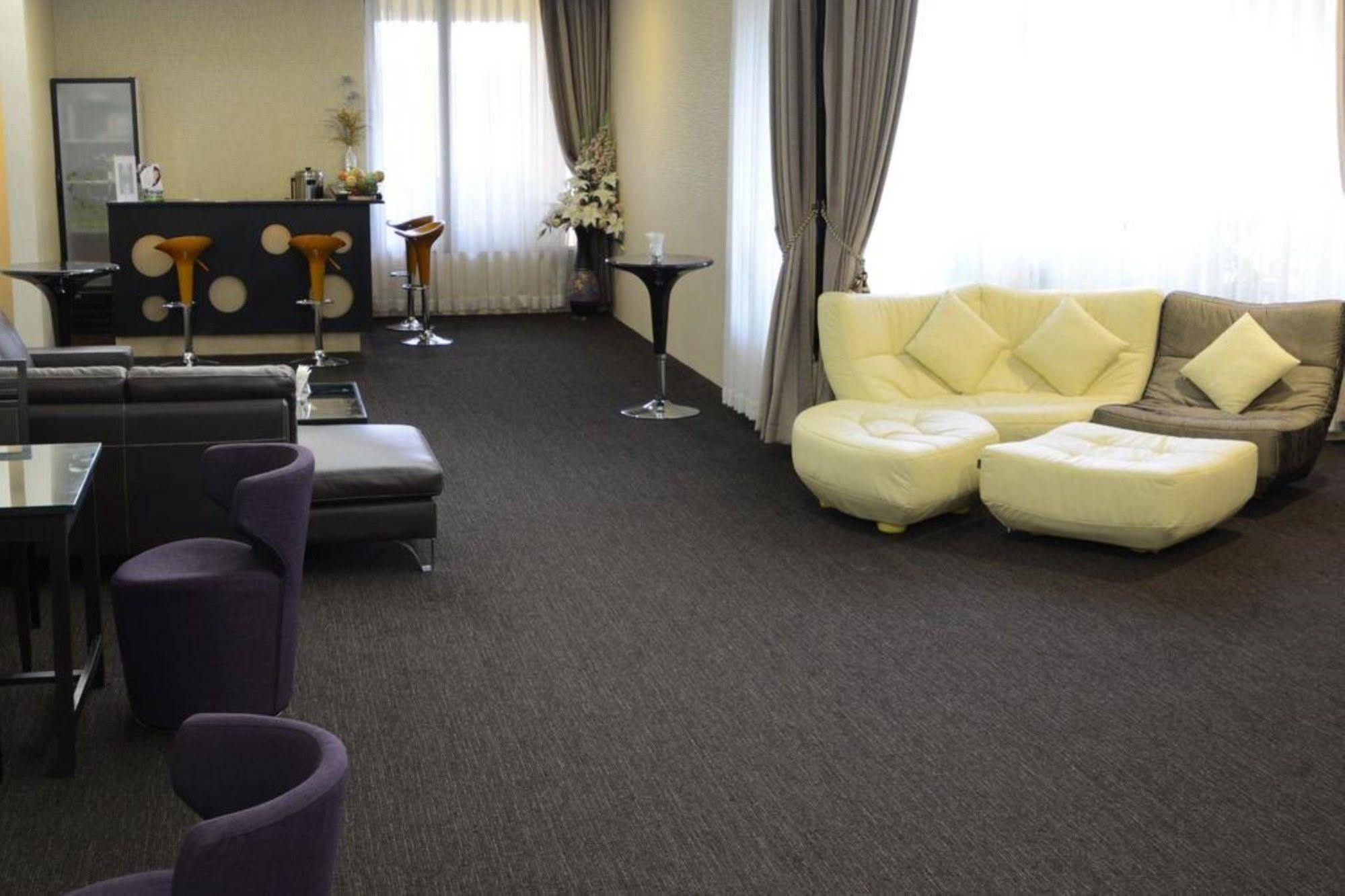Avenue 64 Hotel Yangon Exterior foto